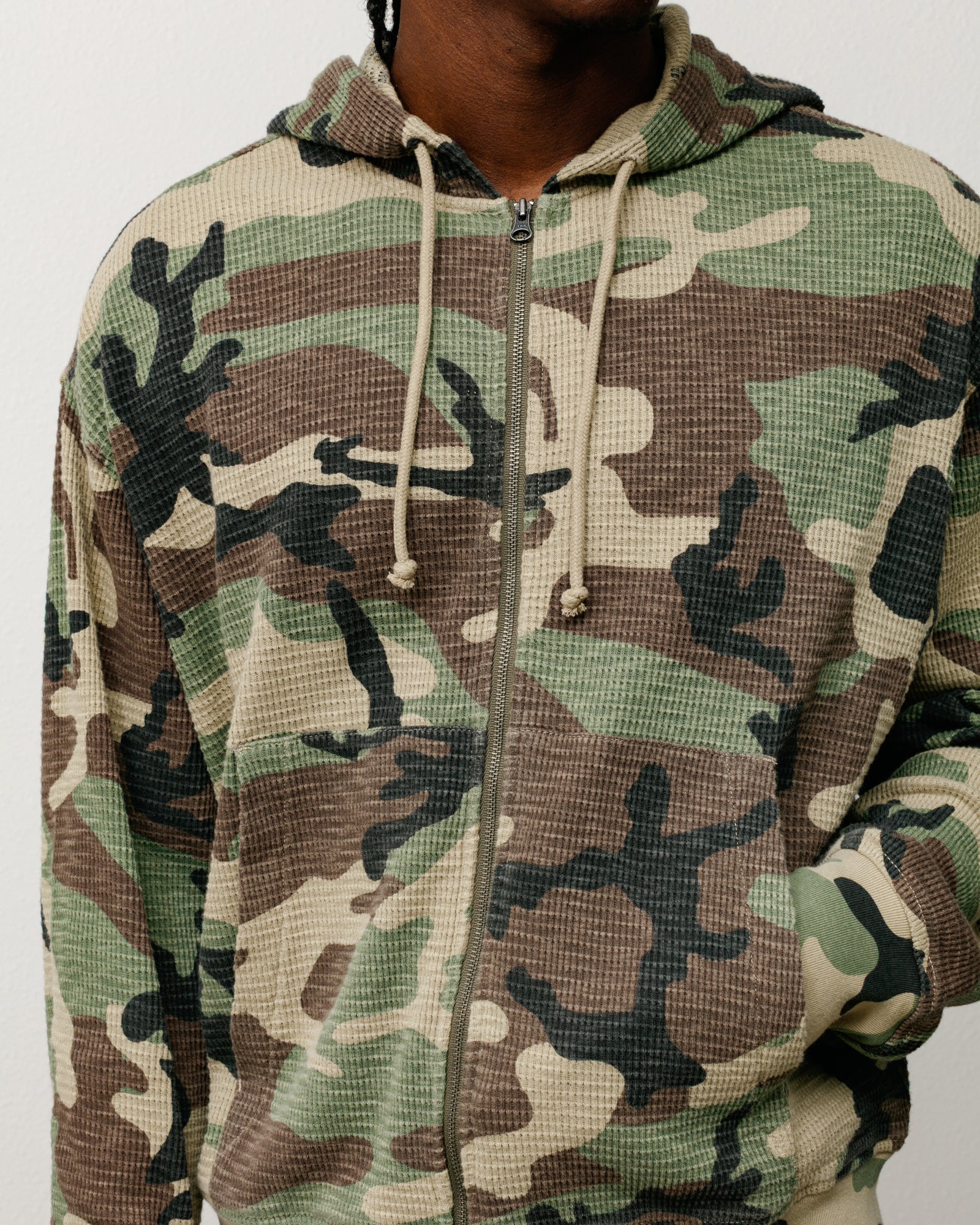 LIGHTWEIGHT THERMAL HOODIE - Image 2