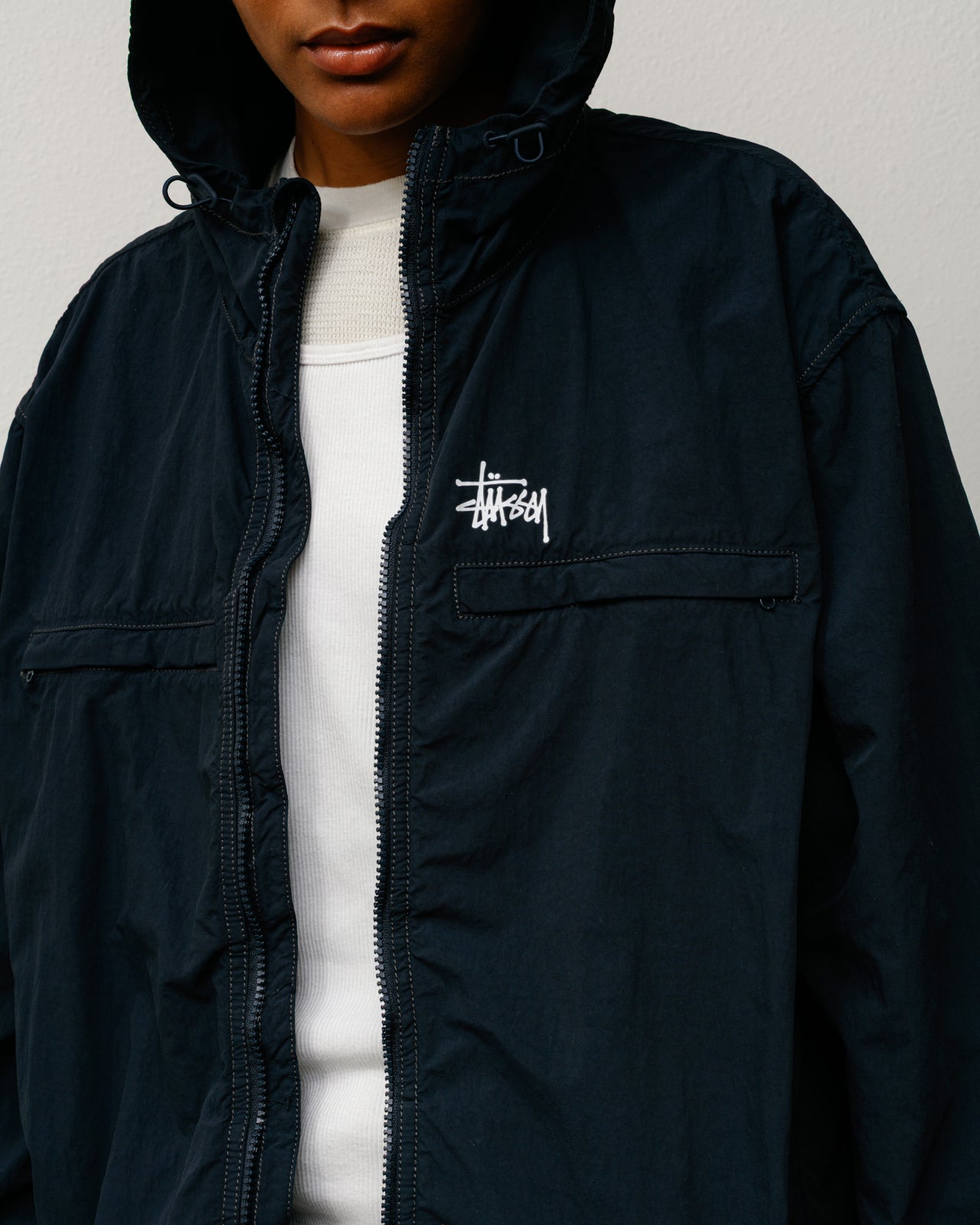 LIGHTWEIGHT HOODED JACKET - Image 4