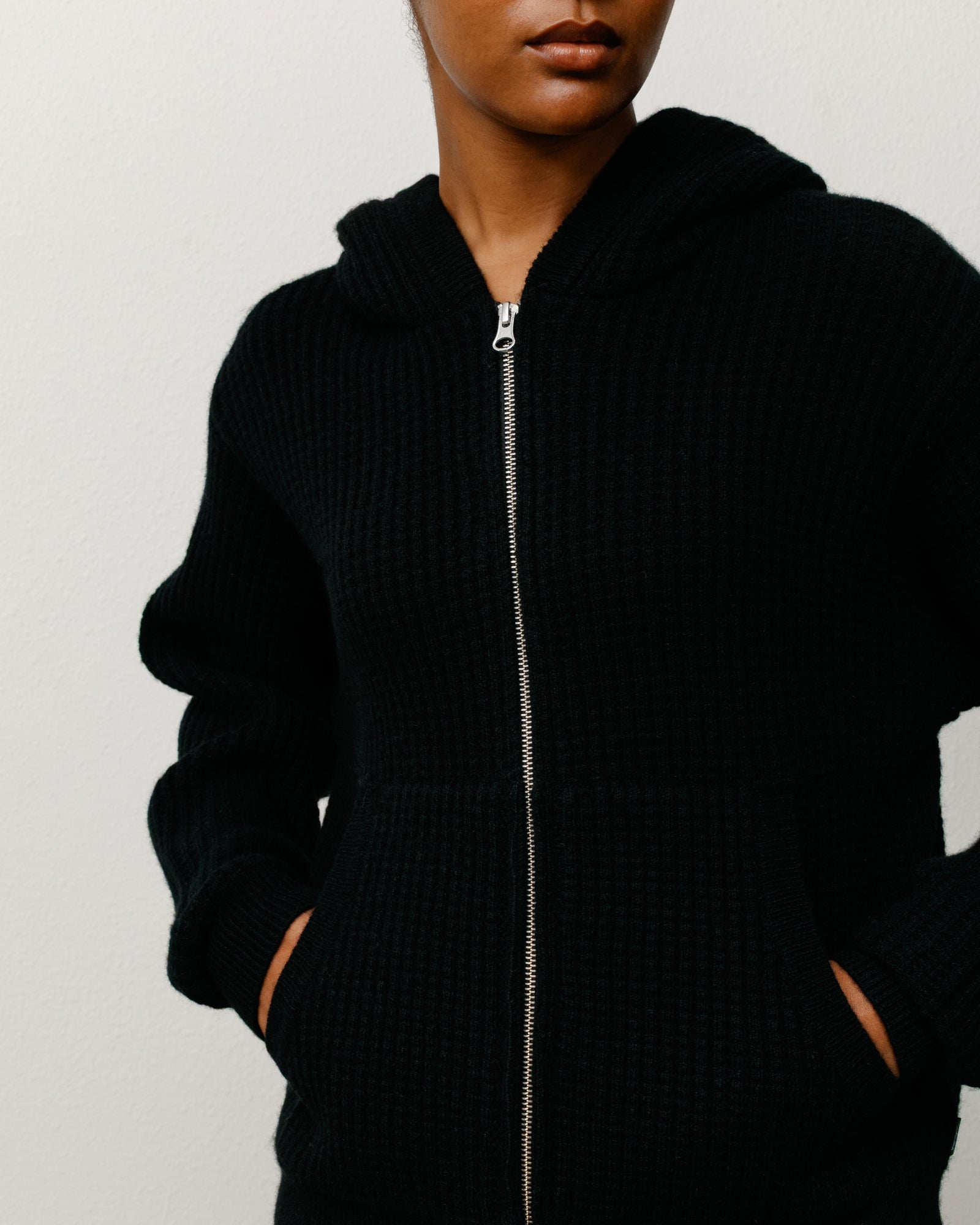 WAFFLE CASHMERE ZIP HOOD SWEATER - Image 2