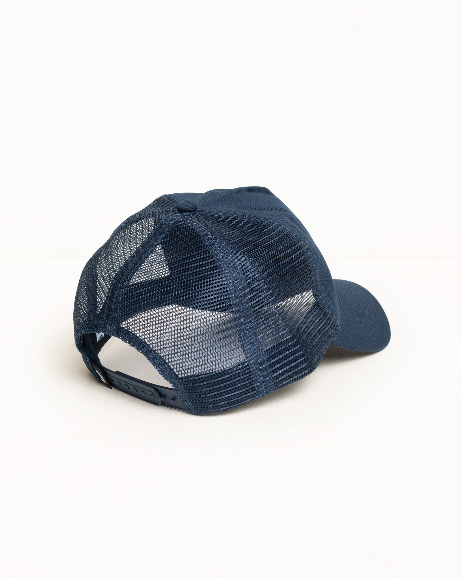 S CROWN TRUCKER - Image 3